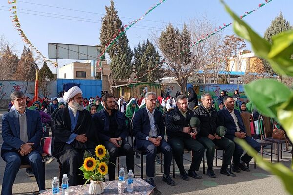 زنگ انقلاب در ملارد با حضور مدیرکل آموزش و پرورش شهرستانهای تهران نواخته شد