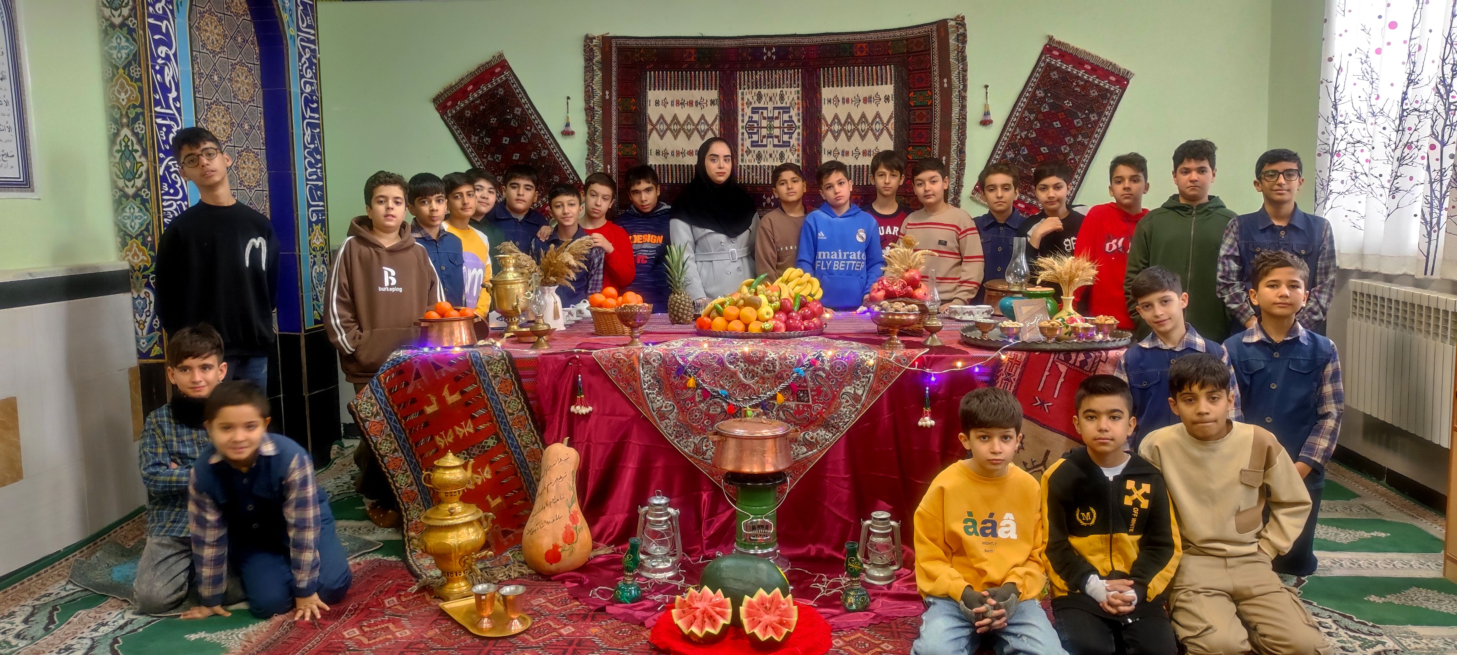 جشن یلدایی در مدرسه شهدای فرهنگی شهرستان شیروان