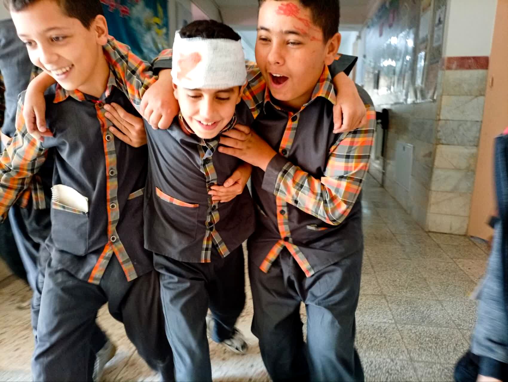 مانور زلزله در دبستان شهید پسندیده فدافن  
