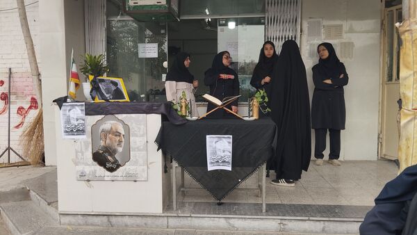 مراسم ویژه شهید سید حسن نصرالله در دبیرستان شهید عباسی