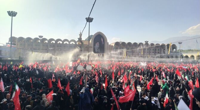 اجتماع میلیونی باید برخاست