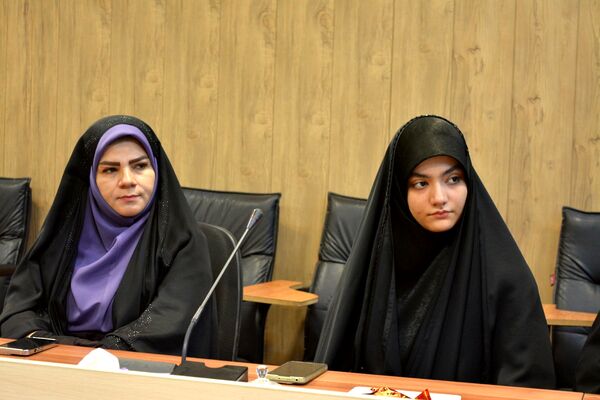 تقدیر از برگزیدگان لیگ جت در سالن فرهنگ بهارستان‌دو