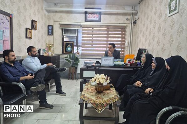 گرامیداشت هفته پدافند غیرعامل در مدارس قلنبر و بانو ابوالوفا شهرری
