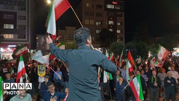 حماسه آفرینان جاودان در دل میدان خیابان