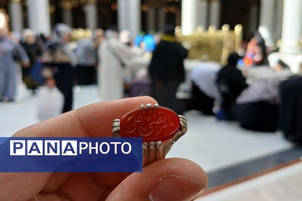 حضور دانش‌آموزان در مکه مکرمه 