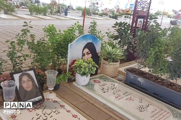 تجدید میثاق مراقبین و سفیران سلامت با شهدا