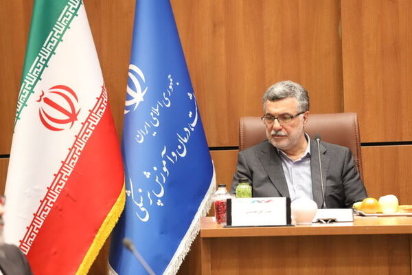 تاکید وزیر بهداشت بر ضرورت تقویت پوشش بیمه‌ای خدمات دندانپزشکی