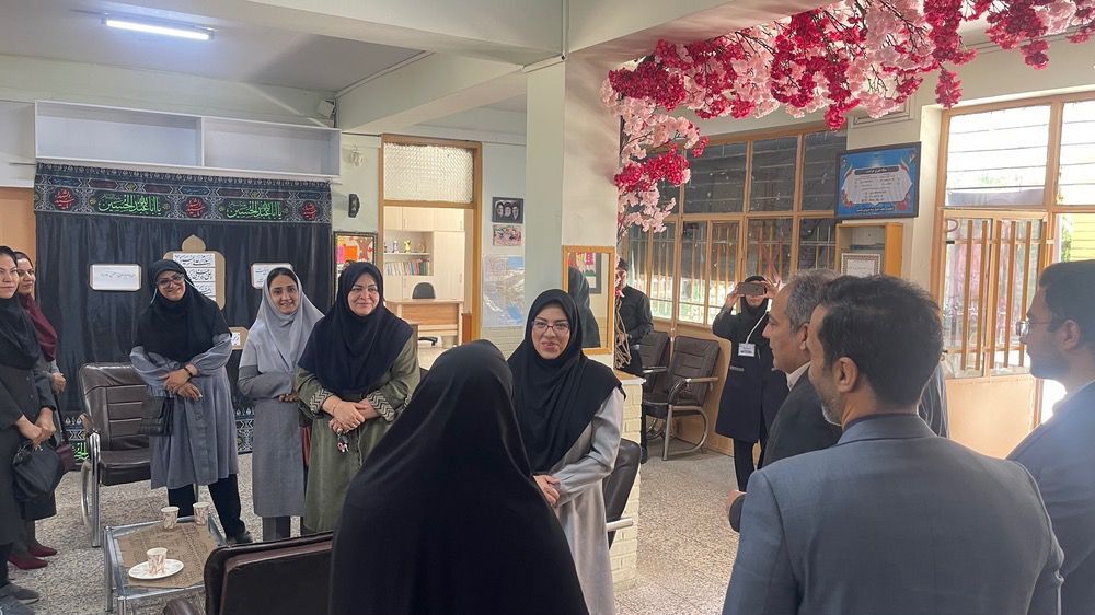 دبستان پنجم مهر میزبان طرح ابتکاری شمسا