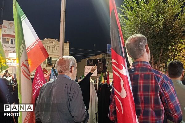 حضور مردم خستگی‌ناپذیر ملارد در تجمعات شبانه