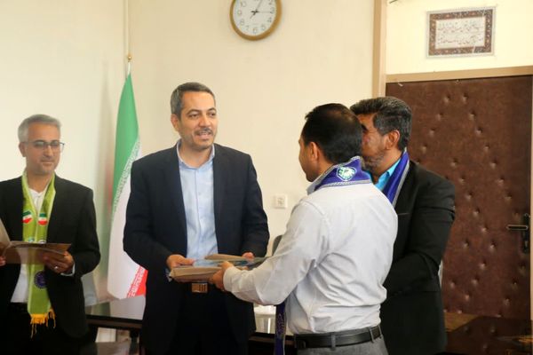 تجلیل از دانش‌آموز خبرنگاران پانا