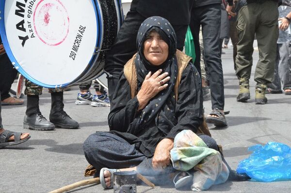 زابل در ماتم حسین؛ گلزار شهدا شهرستان زابل میزبان اشک و شور عزاداران حسینی