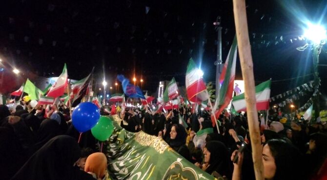 خیابان‌های ایران، سنگرِ غیرت مردمی