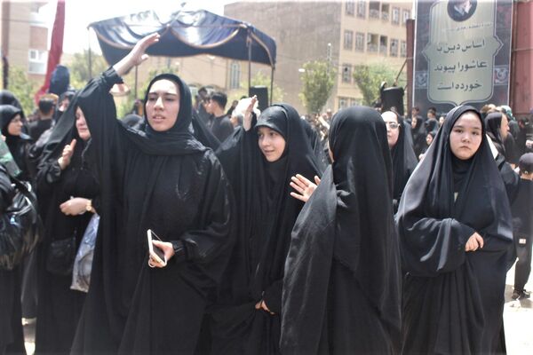 جلوه‌های باشکوه عزاداری روز عاشورا در قم