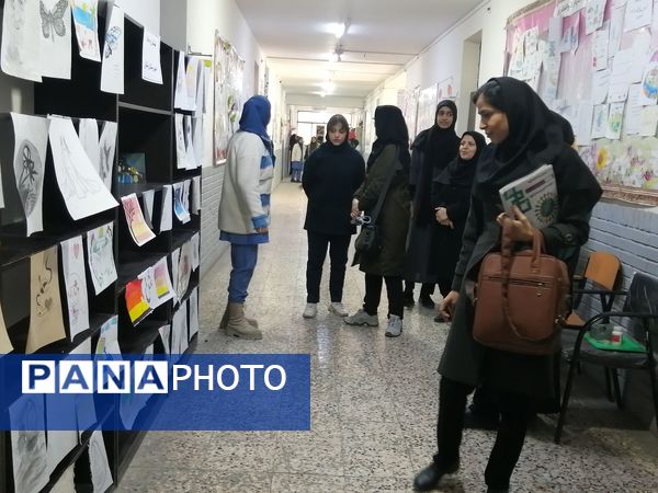جشنواره ماها در دبیرستان میثاق منطقه تبادکان مشهد