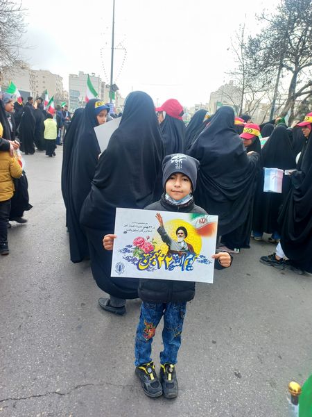 نسل فردا در مسیر انقلاب