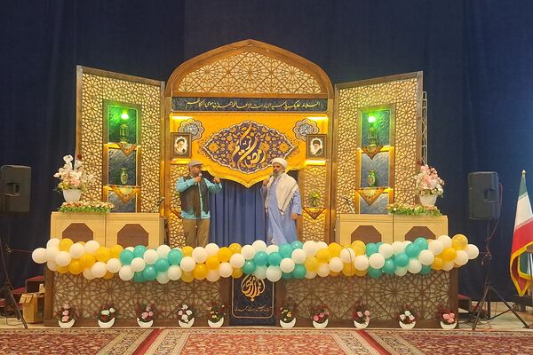 برگزاری جشن ۱۰۰۰ دانش‌آموز دختر روزه اولی در شیراز