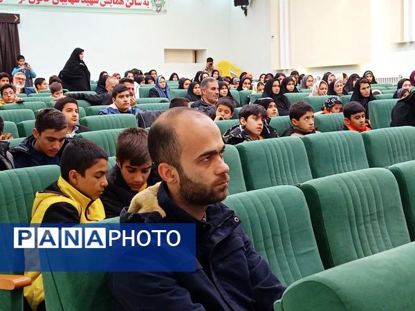 جلسه سفیران رسانه‌ای مدارس در کاشمر