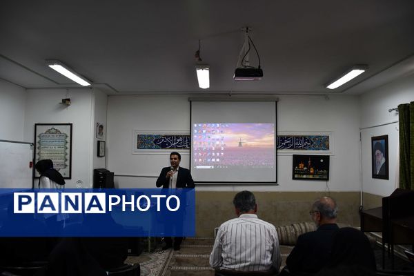 استقبال با شکوه از دانش‌آموز قهرمان و مربیان آموزش و پرورش عشایر فارس