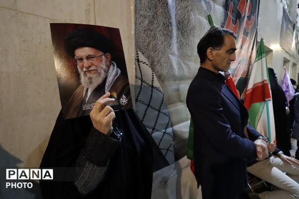 شب اربعین قائد امت اسلام در دانشگاه آزاد اسلامی مشهد