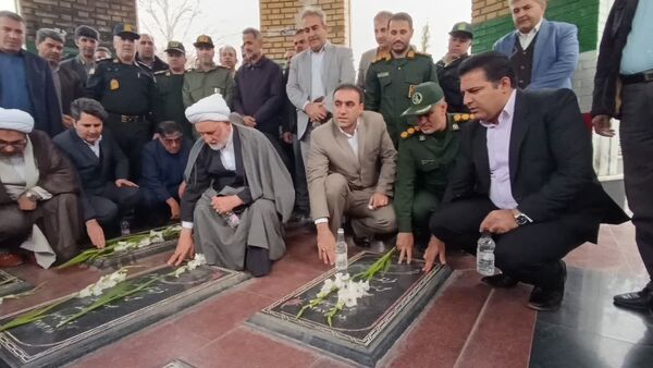 بازدید میدانی دادستان انتظامی قضات در کوهدشت و دیدار با کارکنان و خانواده شهدا