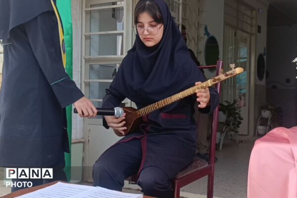 جشن جوانه ها در دبیرستان مهر نیشابور