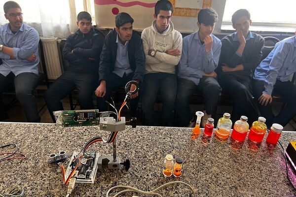 دومین روز از« همایش آشتی با علم» در پژوهش‌سرای دانش‌آموزی کاوش کهریزک 