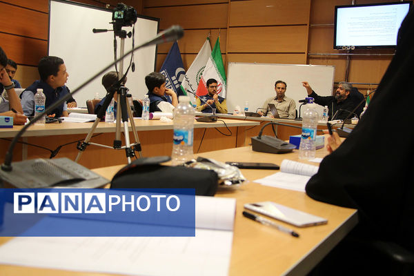 حضور مدیر عامل خبرگزاری پانا در جمع دانش آموز خبرنگاران خراسان شمالی