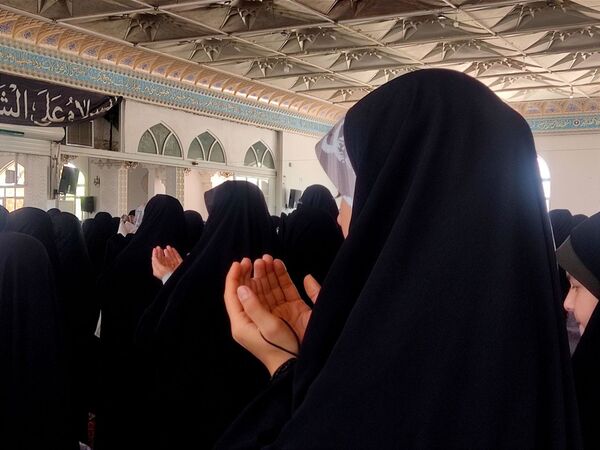 نماز جمعه؛ خواستگاه عبادت و سنگر علم و سیاست 