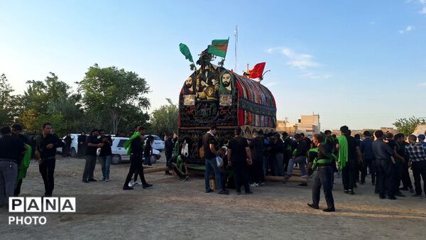 شکوهِ سوگ در پناهِ قدمگاه علی (ع)؛ نخل‌گردانی، بازخوانیِ پیوندِ عشق و ارادت