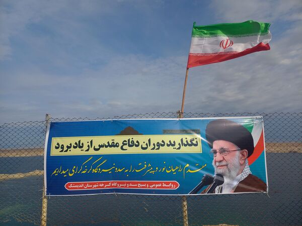بازدید دختران ملاردی‌از منطقه عملیاتی فتح المبین در اردوی راهیان نور  