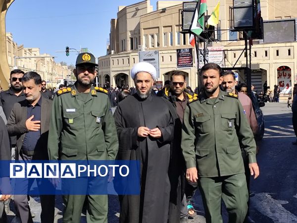 تشییع پیکر مطهر شهید گمنام در شهرستان دارالصابرین بم 