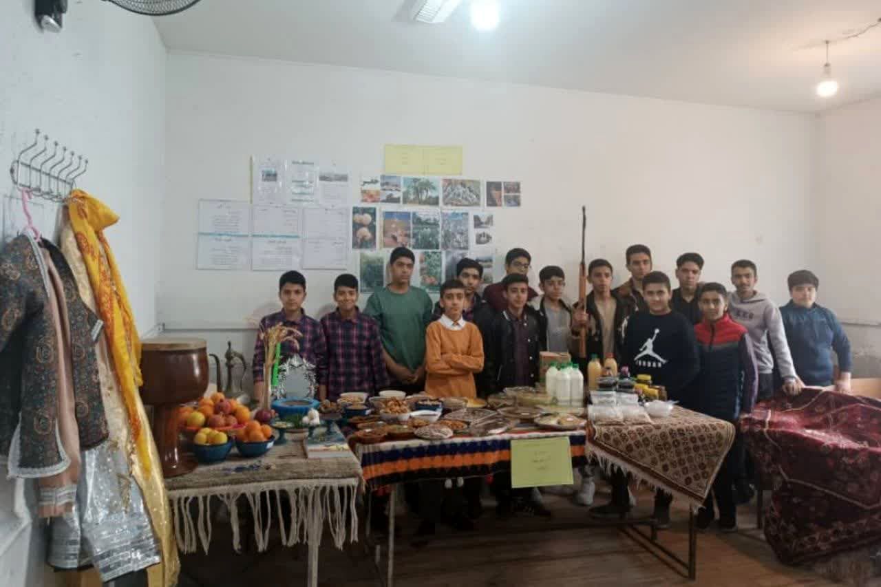 جشنواره آداب و رسوم و غذاهای سنتی شهرستان‌های فارس