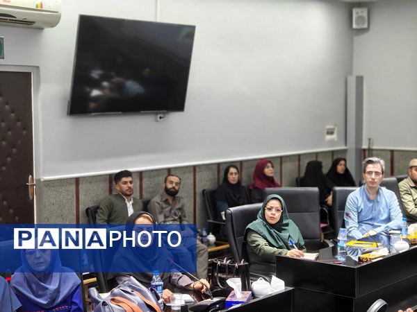 (طرح هم راه) همراهی والدین با مدرسه برای رشد آموزشی و تربیتی دانش‌آموزان پایه اول