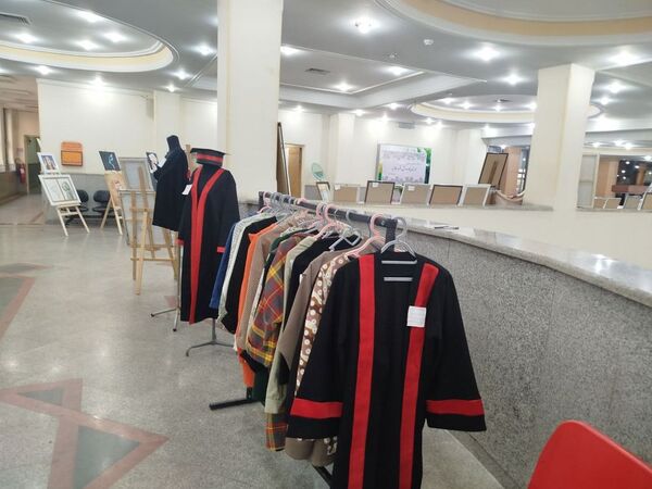 نمایشگاه هفته مشاغل هنرستان کار و دانش دخترانه فاطمیه شهرستان جم 