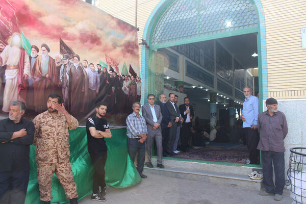 جلوه‌هایی از همدلی گروه‌های مردمی در برپایی یادواره شهدای روستای فردو
