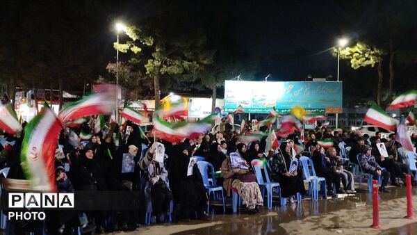 اجتماع بیعت با رهبر معظم انقلاب اسلامی در امامزاده محروق 