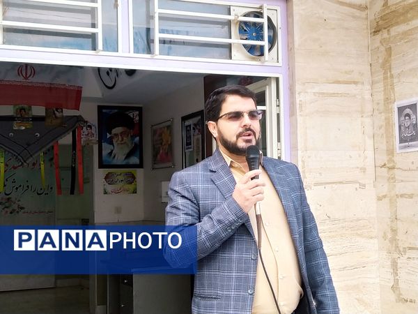 حضور آتش‌نشانان در دبیرستان میثاق کاشمر