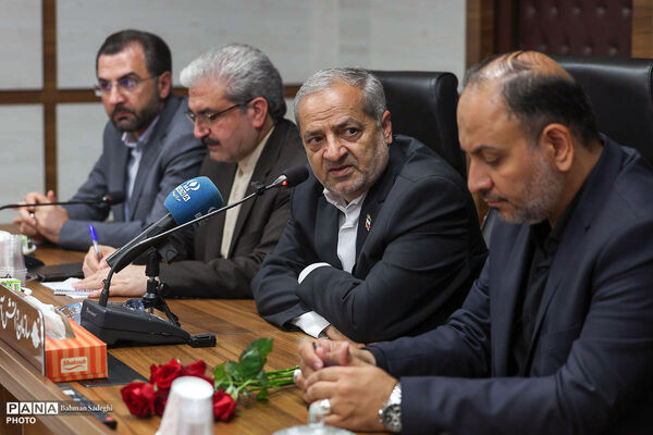 روز خبرنگار در خبرگزاری پانا با حضور وزیر آموزش و پرورش