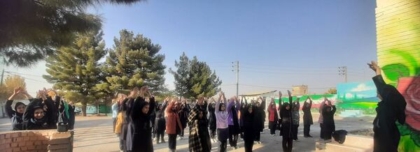 صبحگاه دبیرستان دخترانه دوره اول پروین اعتصامی  روستای انداد