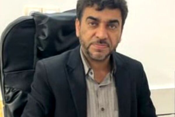 بستک از توان دانش‌آموزان در برگزاری جشن‌های دهه فجر بهره‌برداری می‌کند