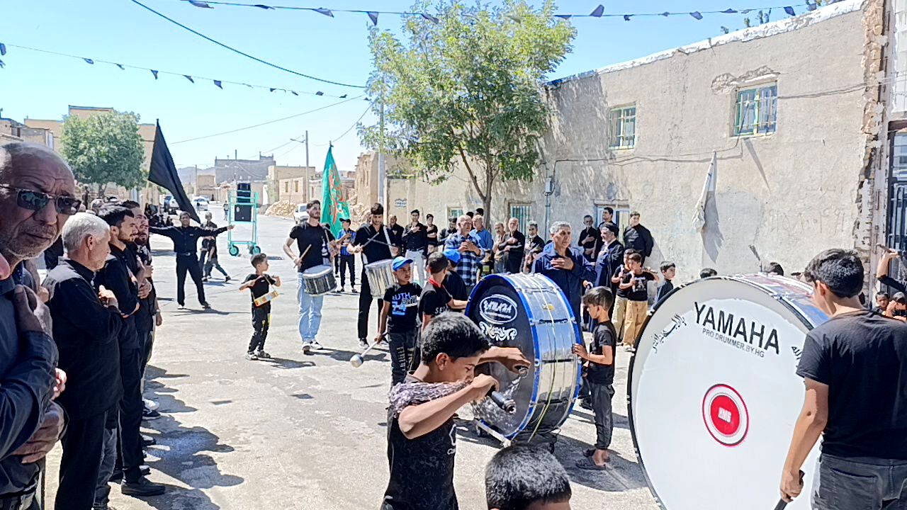 مراسم سنتی هیئت ثامن الائمه روستای سلطان آباد نمک