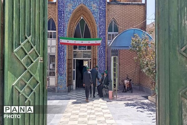 اقامه نماز عبادی سیاسی جمعه در آخرین هفته فروردین ماه 