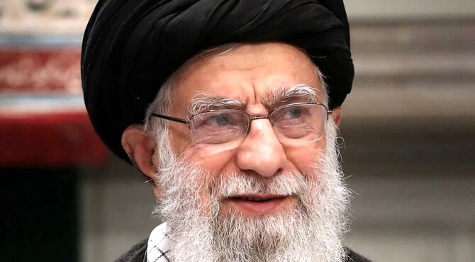 اسلامی: ثمره خون مطهر رهبر انقلاب برگ زرین دیگری در تاریخ اسلام رقم خواهد زد