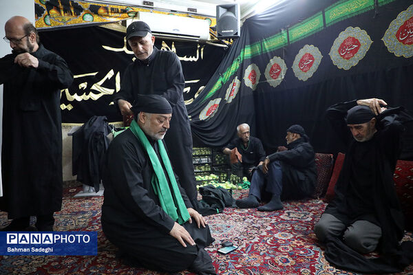  عزاداری روز تاسوعای حسینی در هیات سقاهای همدانی مقیم مرکز