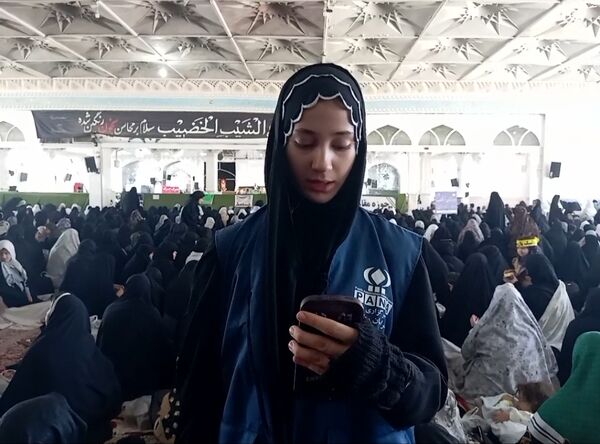 حضور خبرنگاران پانای کاشمری در نماز جمعه 