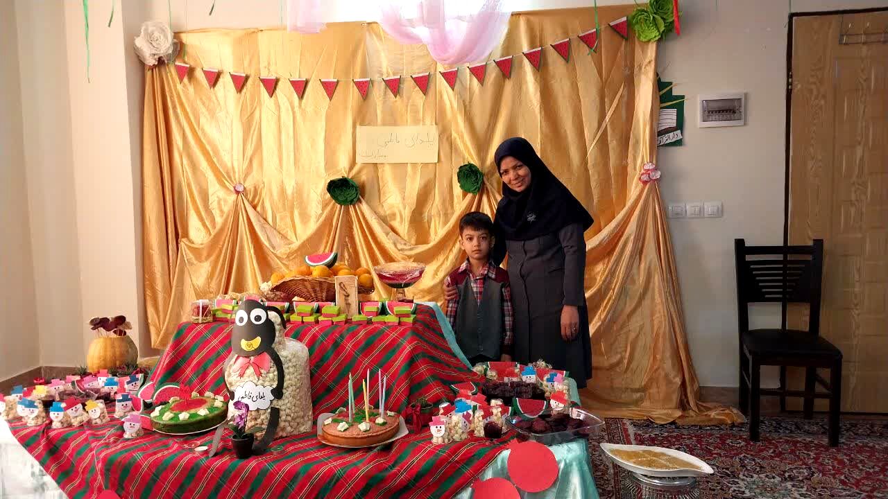 جشن یلدایی مهد شکوفه‌های نور دارالقرآن حضرت زهرا (س) در شیروان