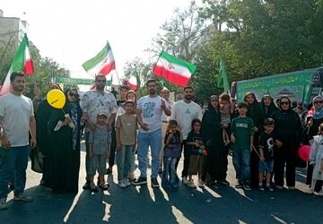 راهپیمایی باشکوه غدیر؛ حضور پرشور مردم در مسیر ۱۰ کیلومتری از میدان امام حسین(ع) تا میدان آزادی