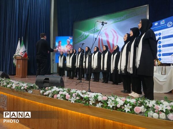 گرامیداشت هفته امور تربیتی و تربیت اسلامی در گلستان
