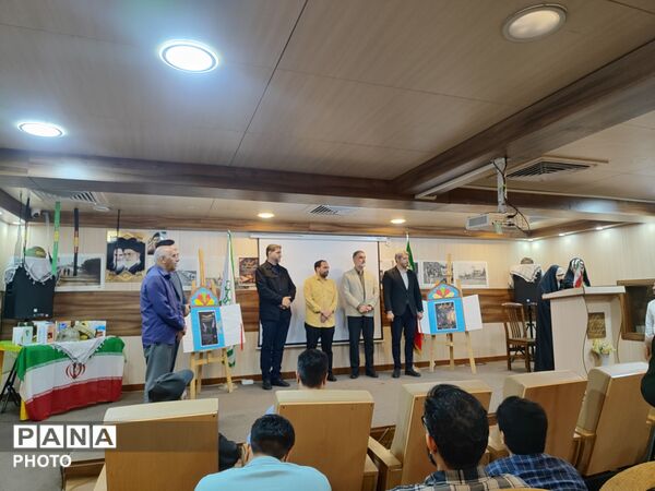 تجلیل از نویسندگان دهه هشتادی و نودی حوزه دفاع مقدس