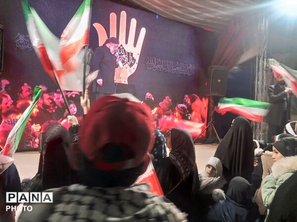 طنین دوباره فریاد ایستادگی در قلب میدان جانباز مشهد